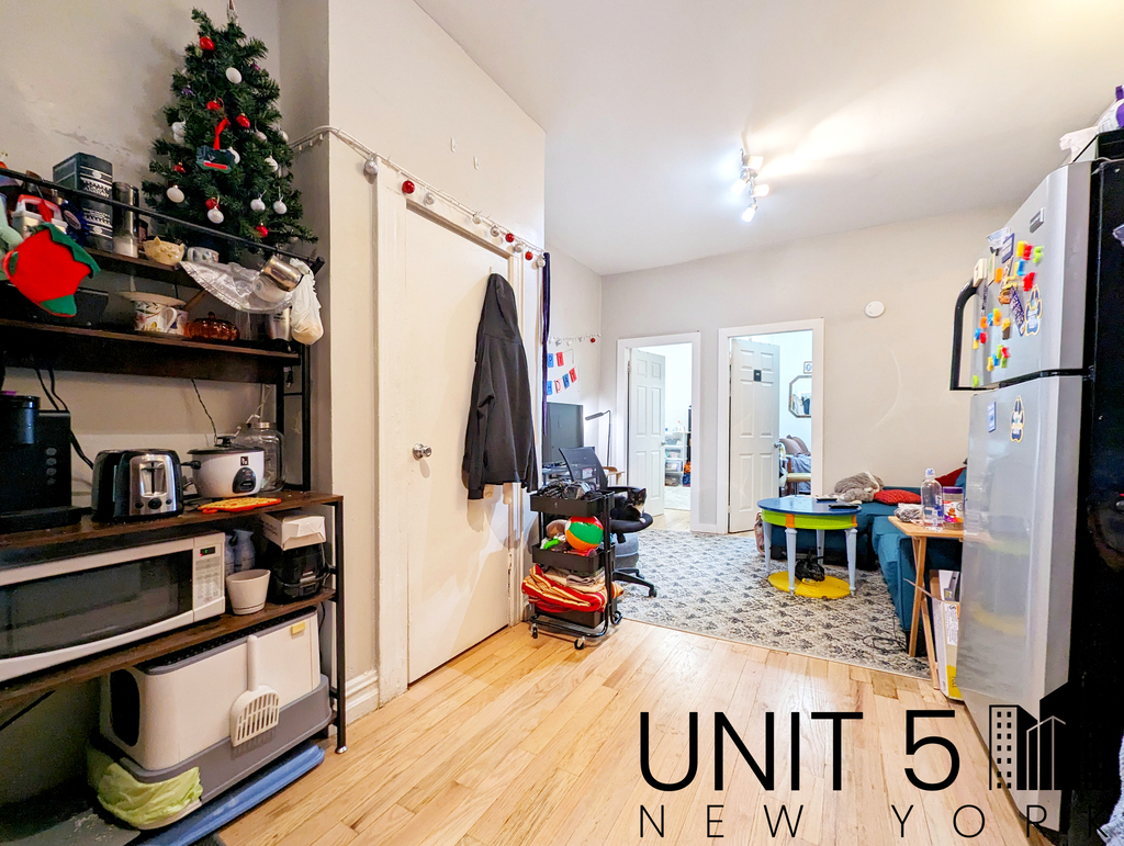 169 Utica Avenue - Photo 2