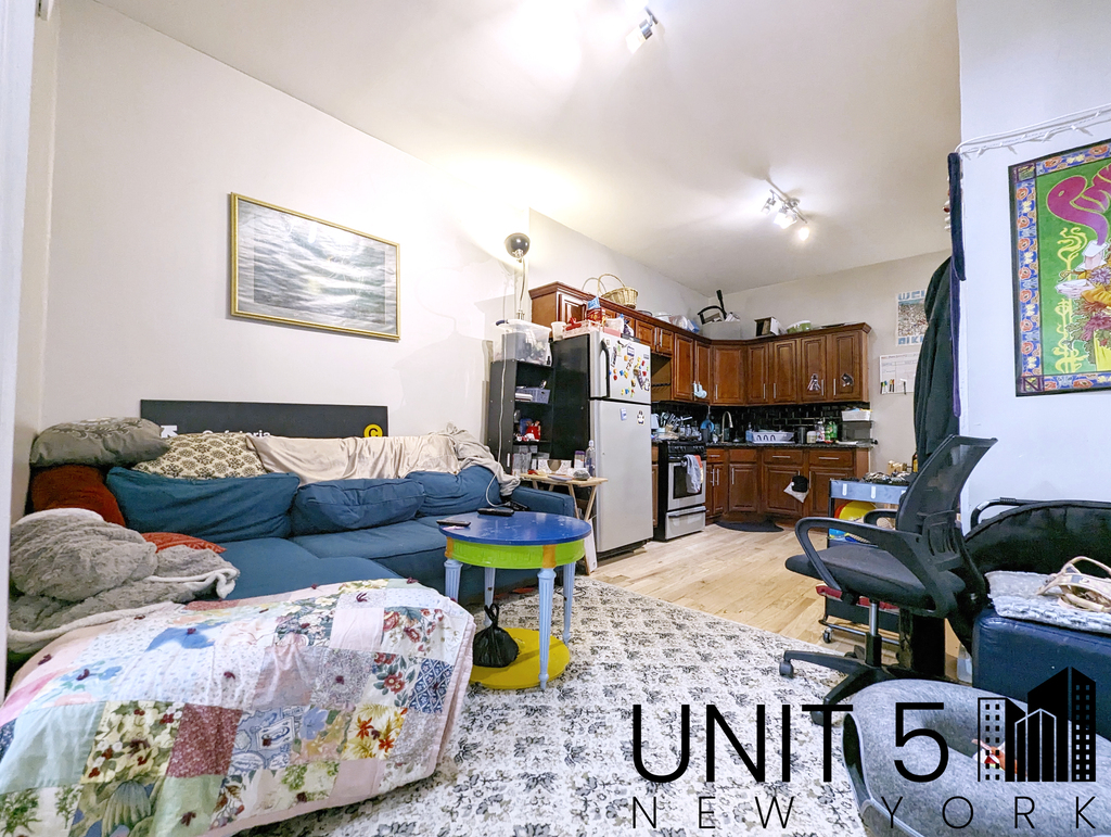 169 Utica Avenue - Photo 3