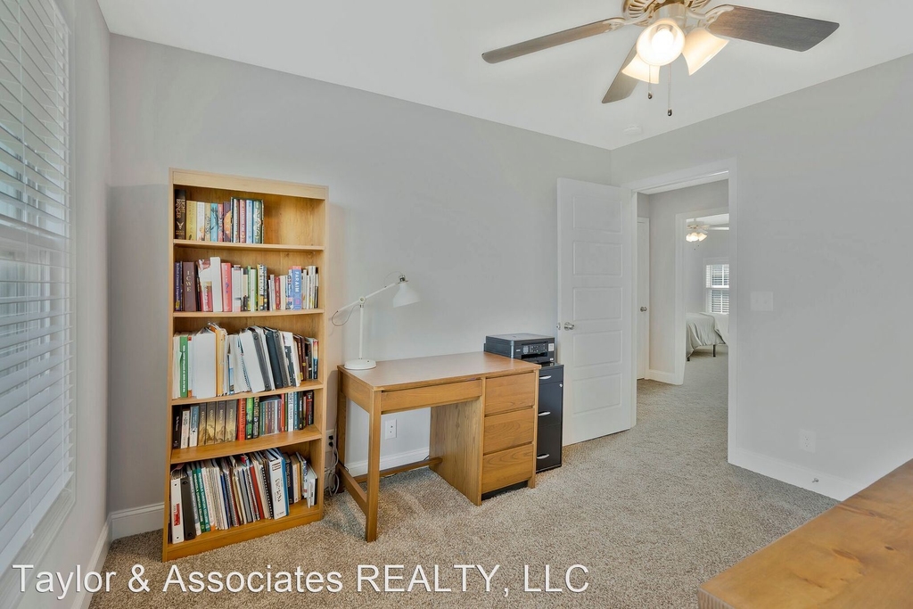 1155 Charles Thomas Dr - Photo 21