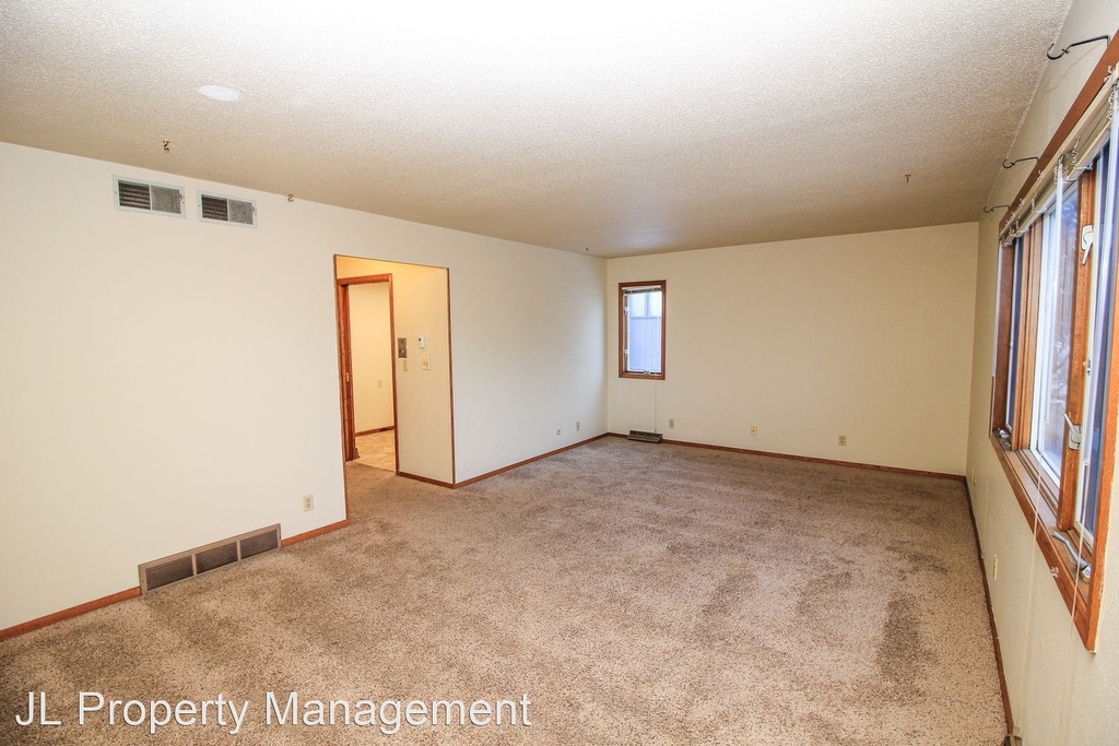 2312 S Cliff Ave - Photo 4