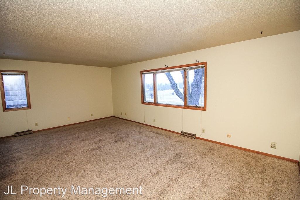 2312 S Cliff Ave - Photo 2