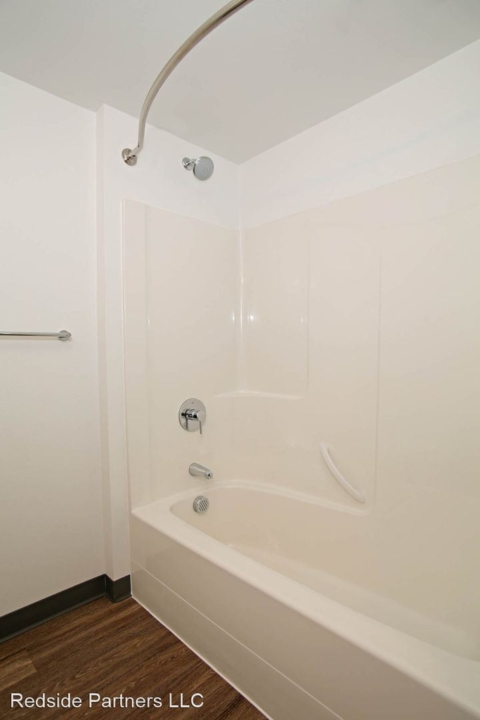1715 12th Ave - Photo 11
