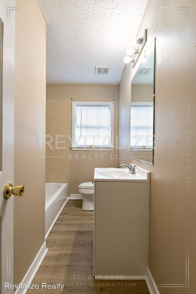 352 10th Ave - Photo 11
