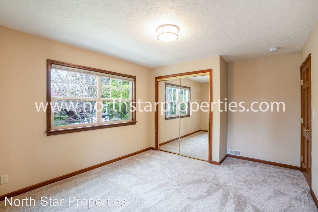 1590 Fernwood - Photo 25