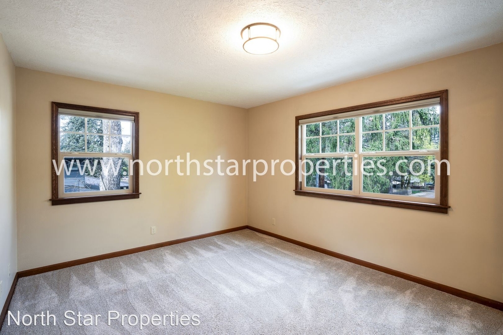 1590 Fernwood - Photo 24