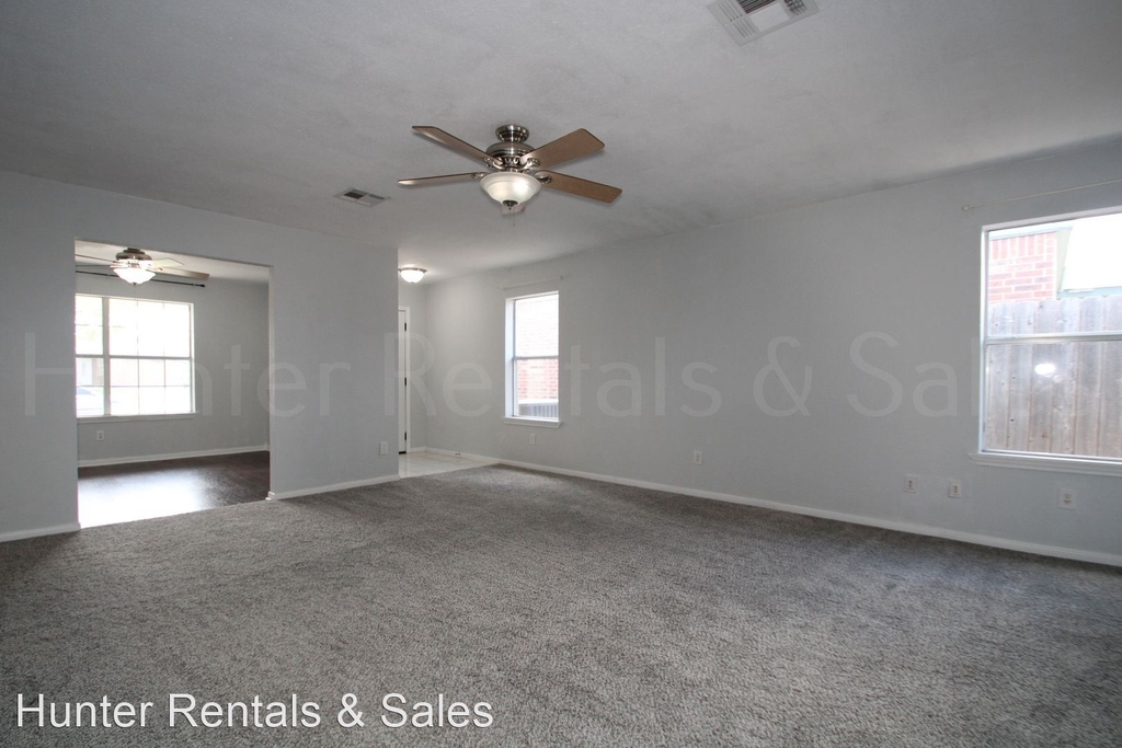 3803 Sunflower Dr - Photo 2