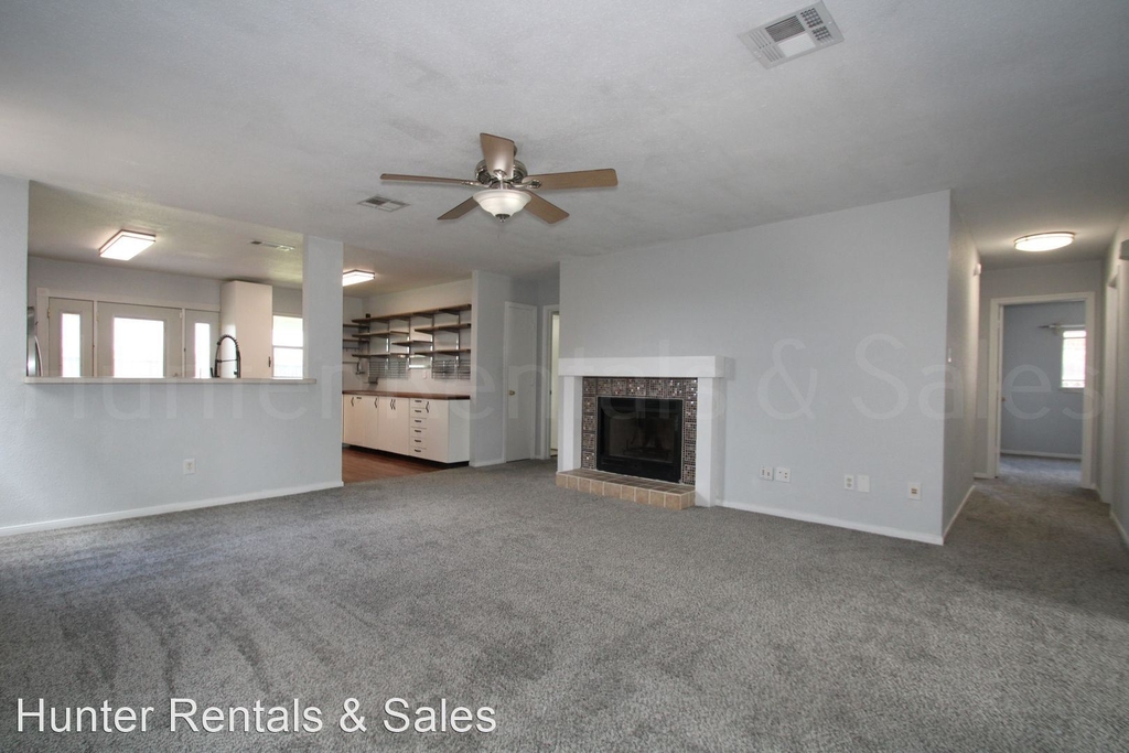 3803 Sunflower Dr - Photo 1