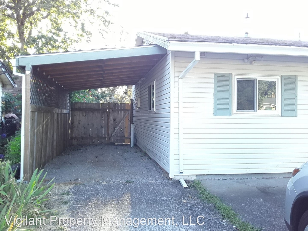 2123 Se 181st Ave - Photo 8