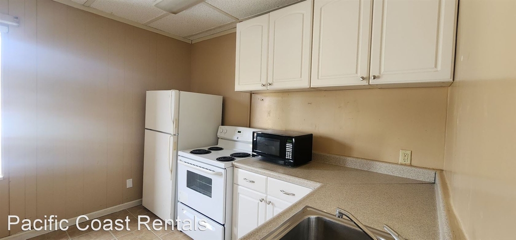 1055 Main Street - Photo 1