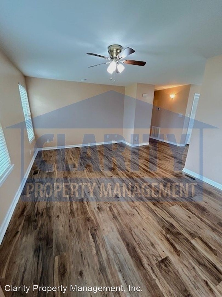 2715 Villa Dr. Nw Apt A - Photo 2