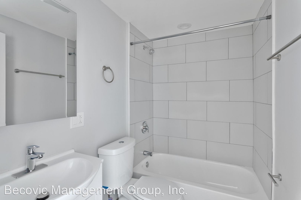 6026 N Winthrop - Photo 8