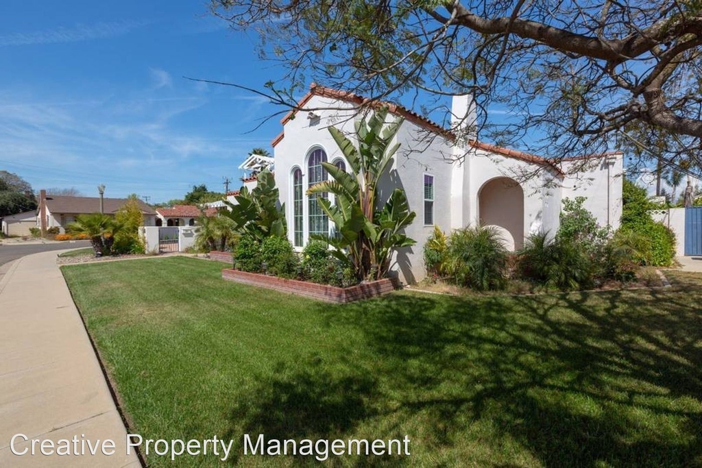 205 Palm Court Drive - Photo 22