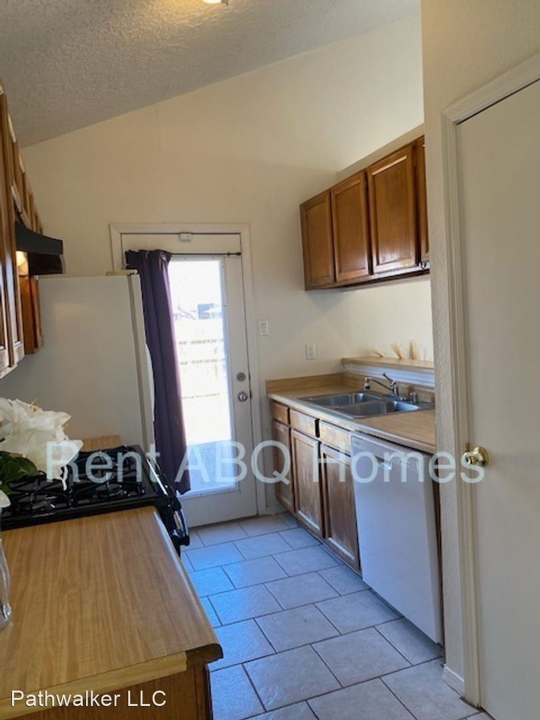 4205 66th St. Nw - Photo 4
