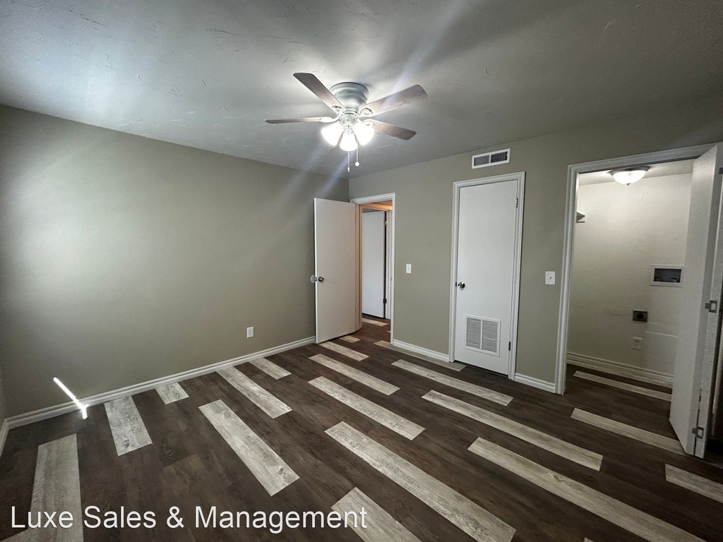 6036 Nw Expressway Unit C - Photo 10