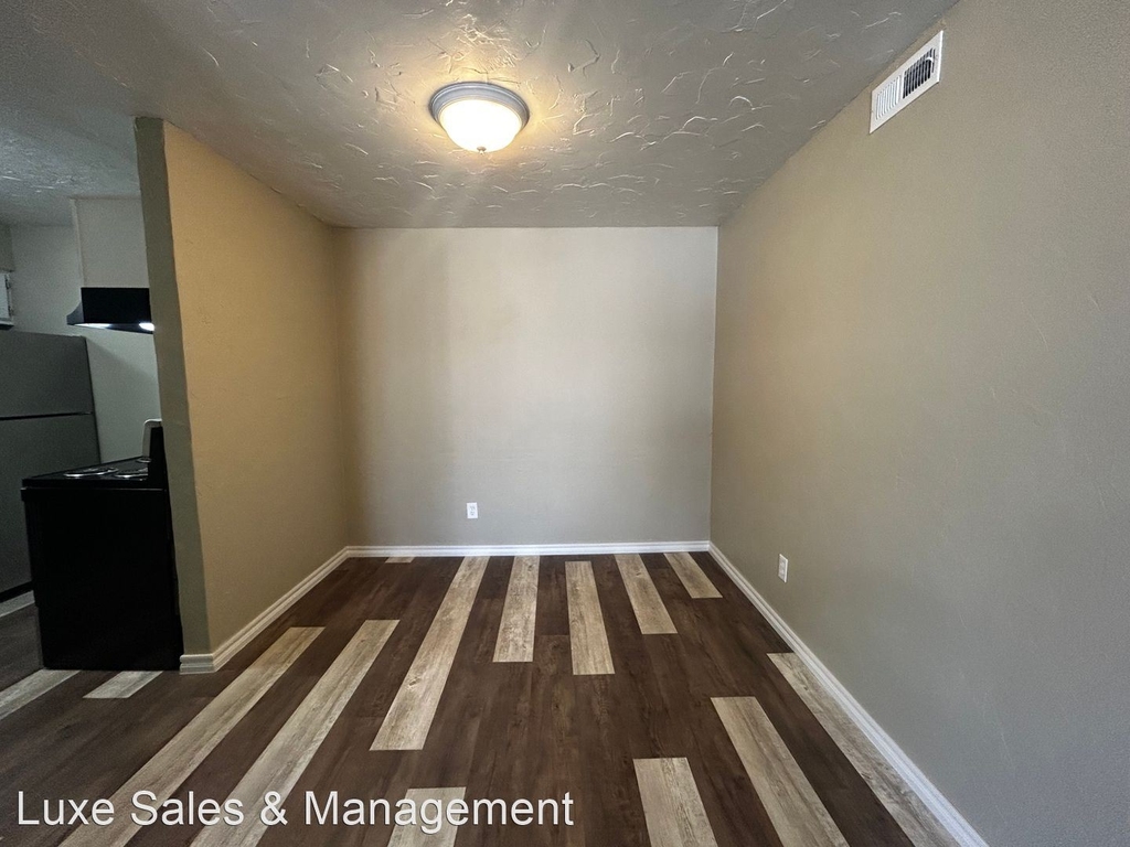 6036 Nw Expressway Unit C - Photo 4