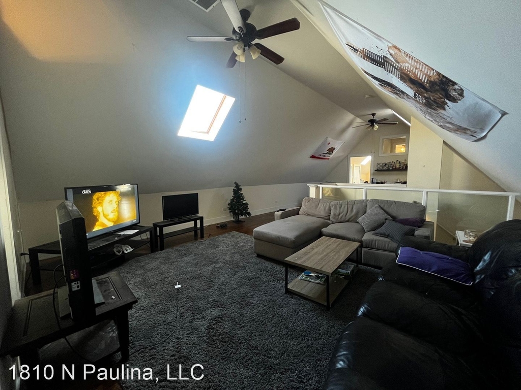 1810 N Paulina - Photo 1