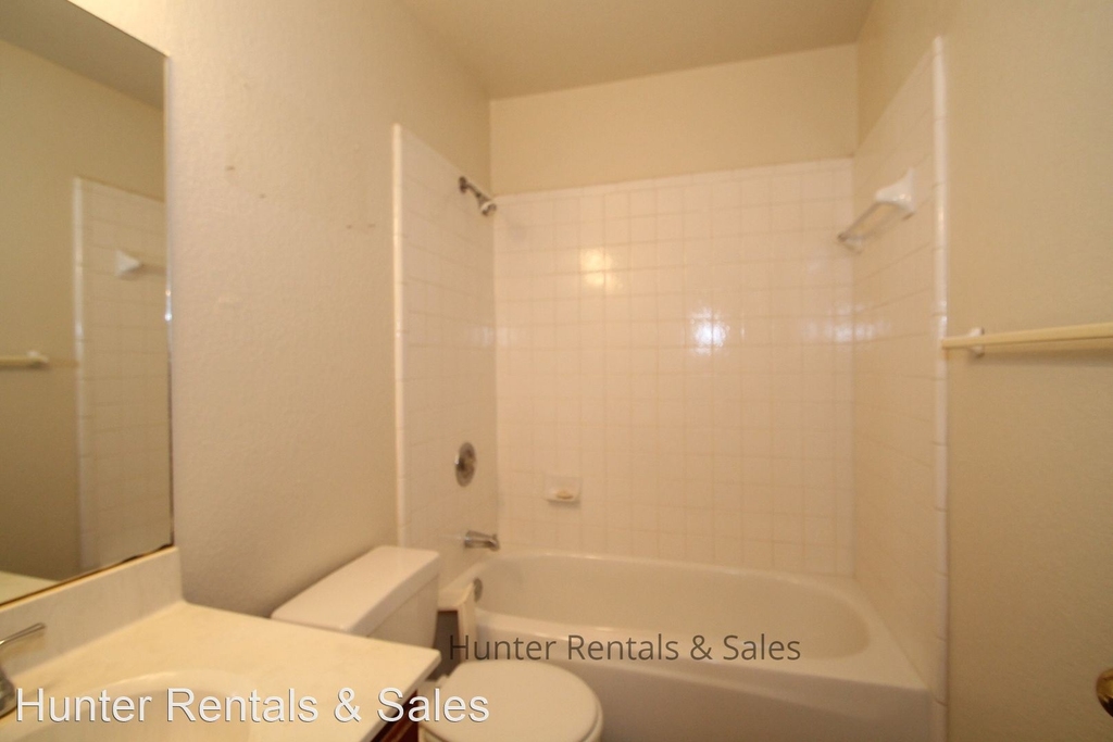 1714 Benttree Dr - Photo 8