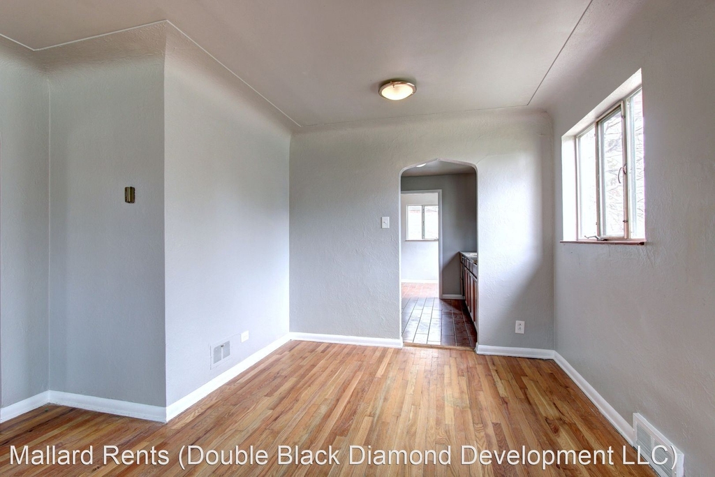 2225 Ames St - Photo 7