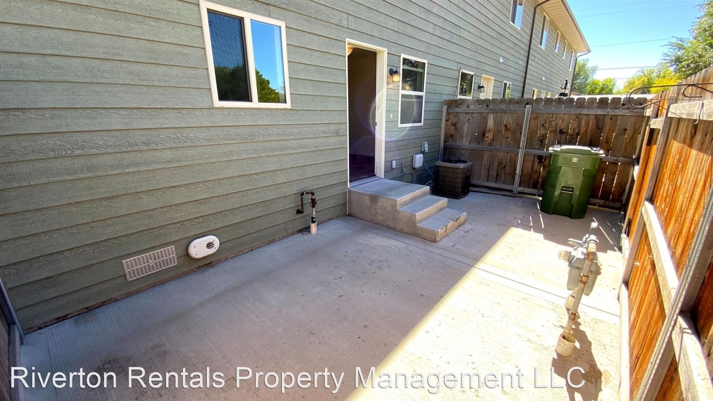 418 W Pershing - Photo 23