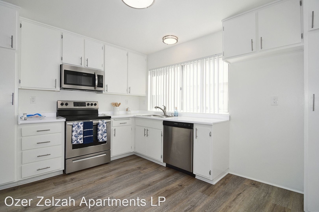 5417 & 5425 Zelzah Avenue - Photo 4