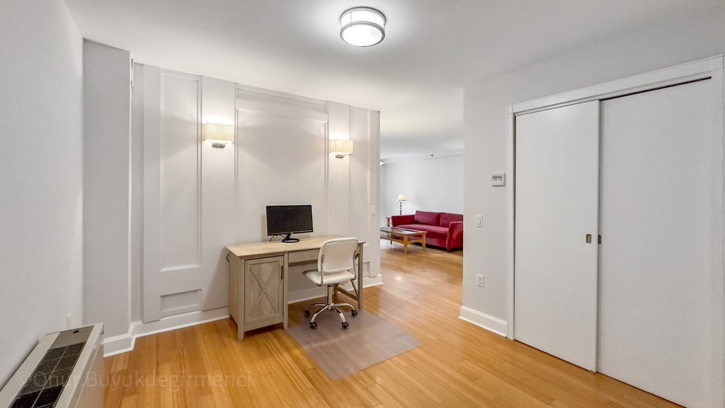 505 West 47th Street - Photo 7