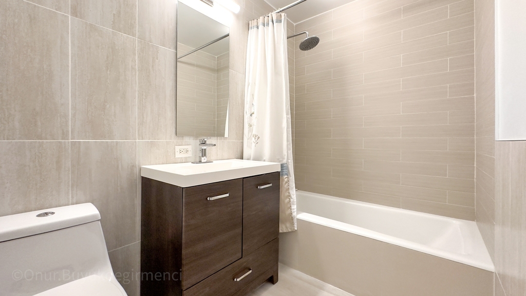 505 West 47th Street - Photo 9