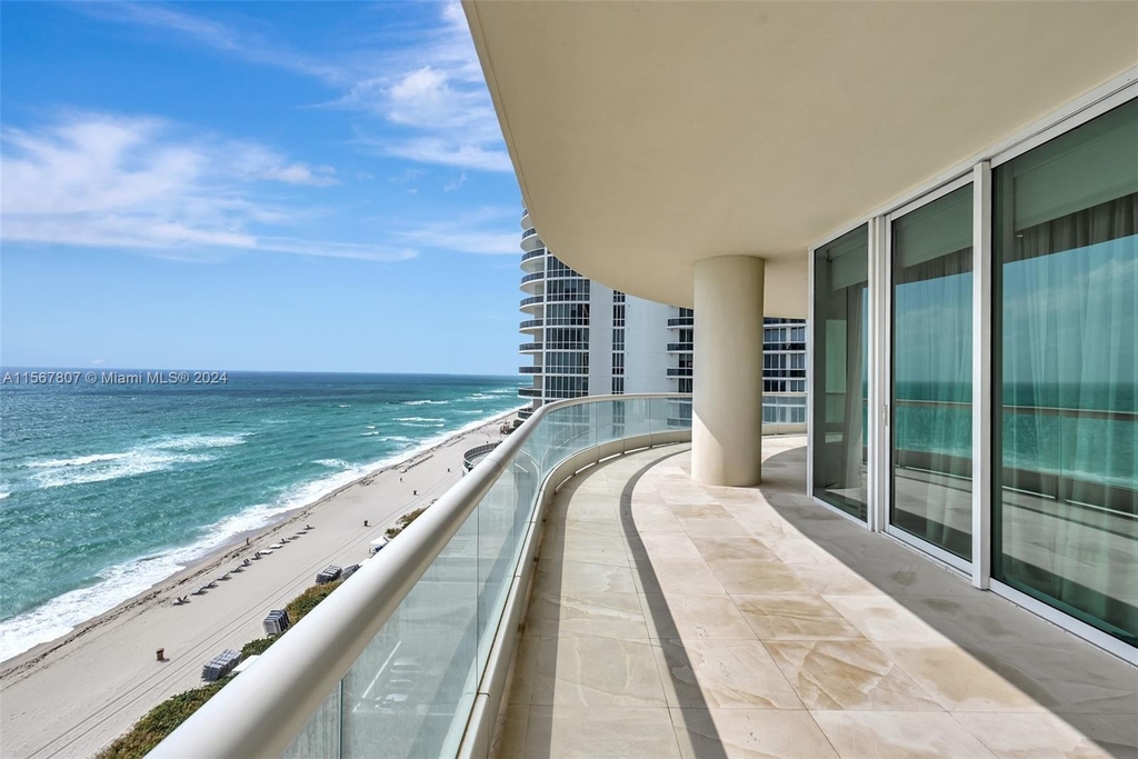 16047 Collins Ave - Photo 3