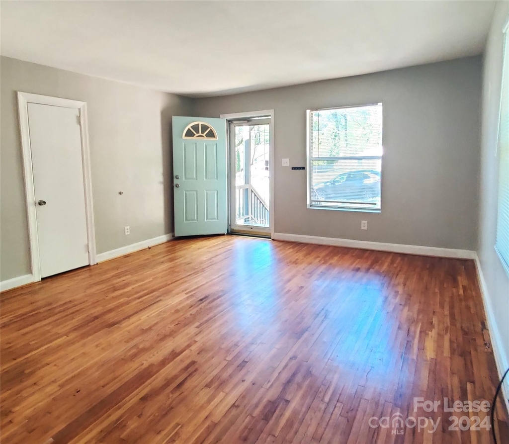 2029 Wilson Avenue - Photo 2