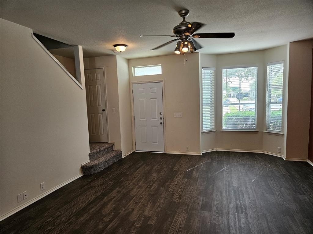 10541 Traymore Drive - Photo 3