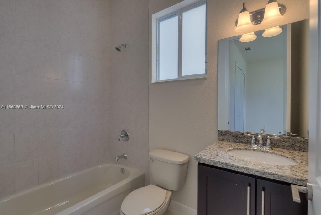 9325 Sw 173rd Ter - Photo 23
