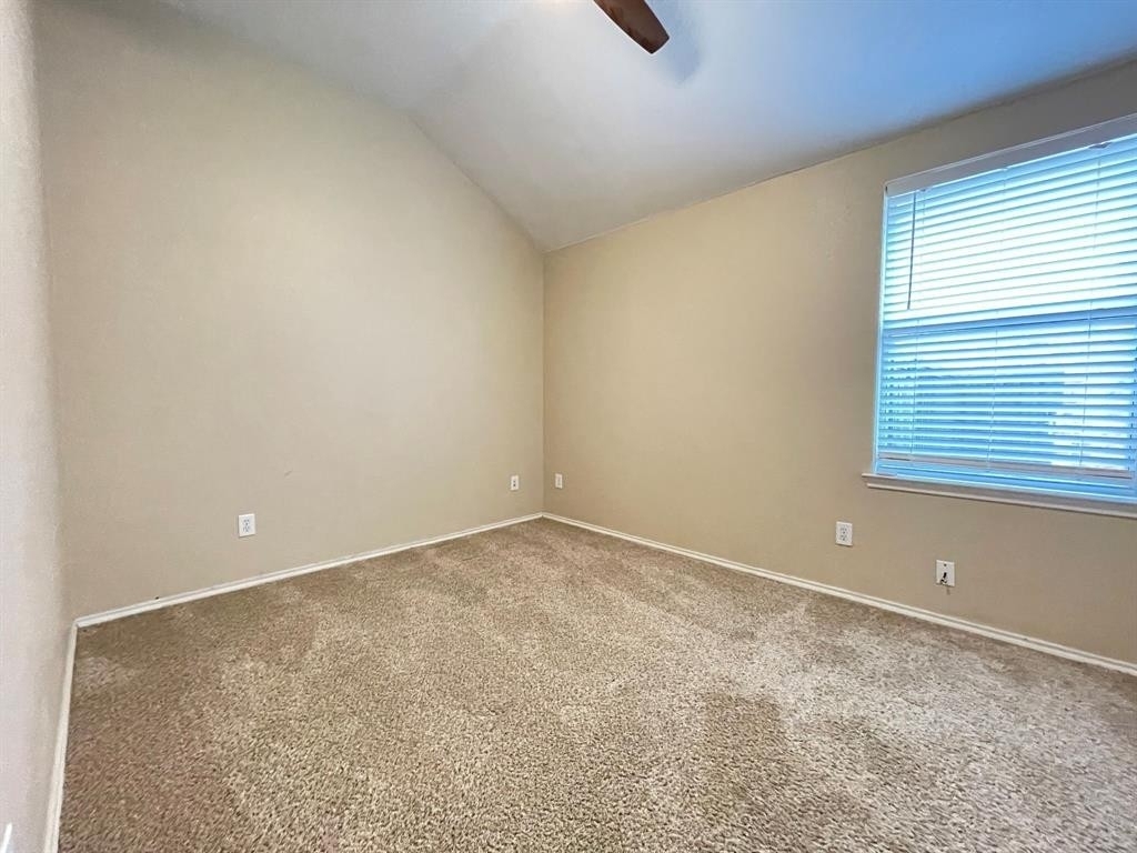 1305 Hunter Lane - Photo 8