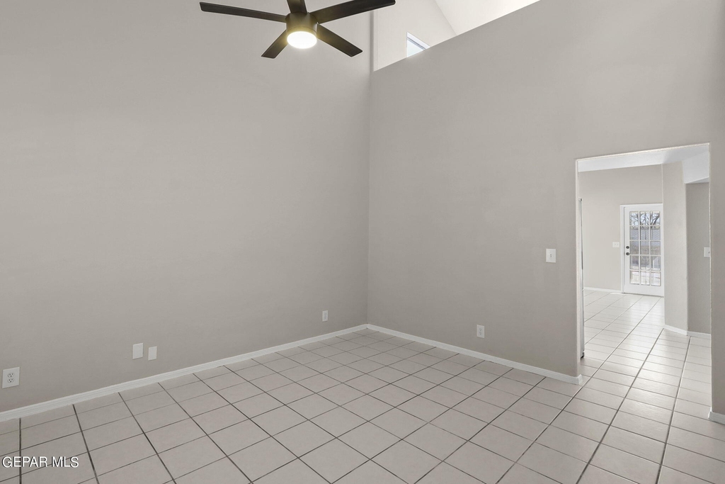 12425 Red Sun Drive - Photo 5