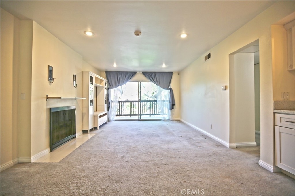 1209 Raintree Circle - Photo 4