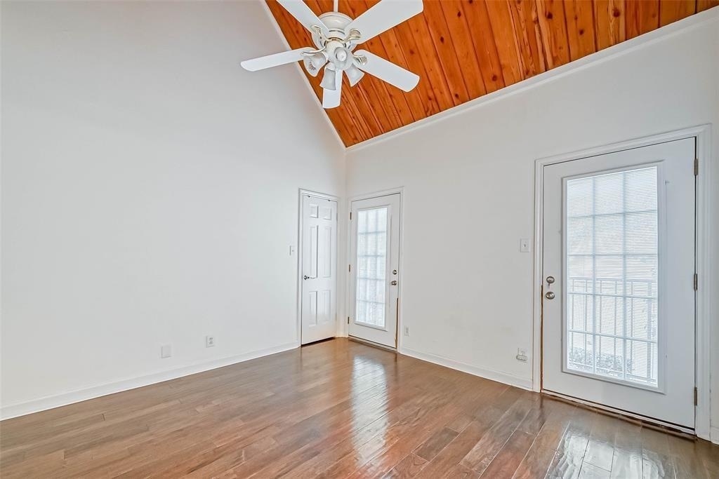 5374 Brownway Street - Photo 23