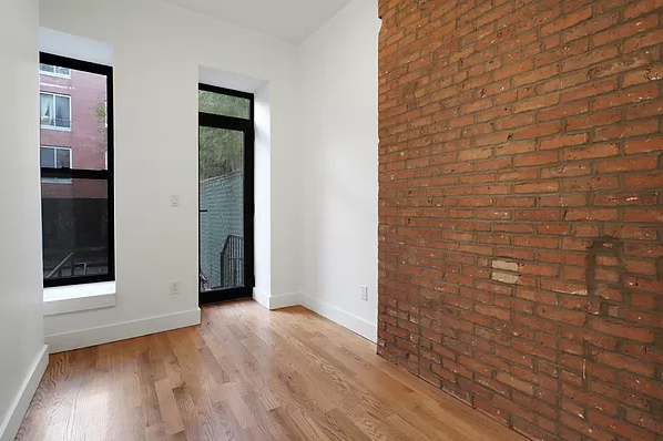 631 East 6th Street - Photo 4