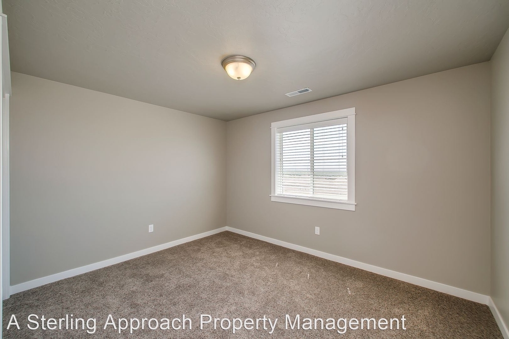 8027 S Topaz Ridge Ave - Photo 28