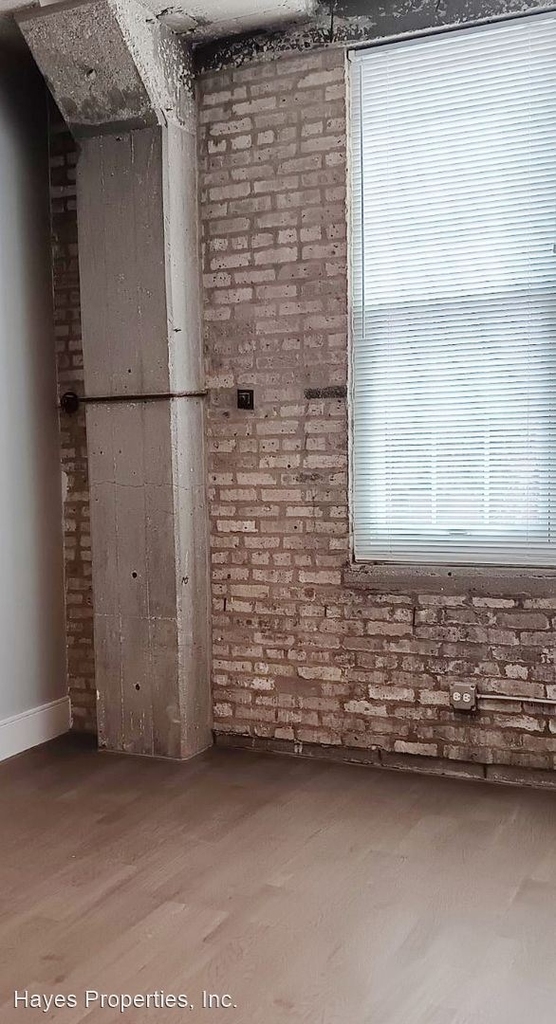 4046 N. Hermitage - Photo 12