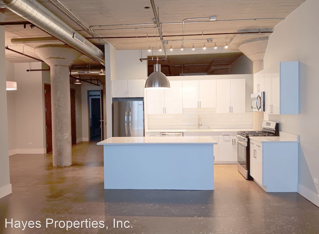 4046 N. Hermitage - Photo 1