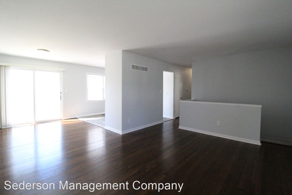 10113 W 89th Street - Photo 3