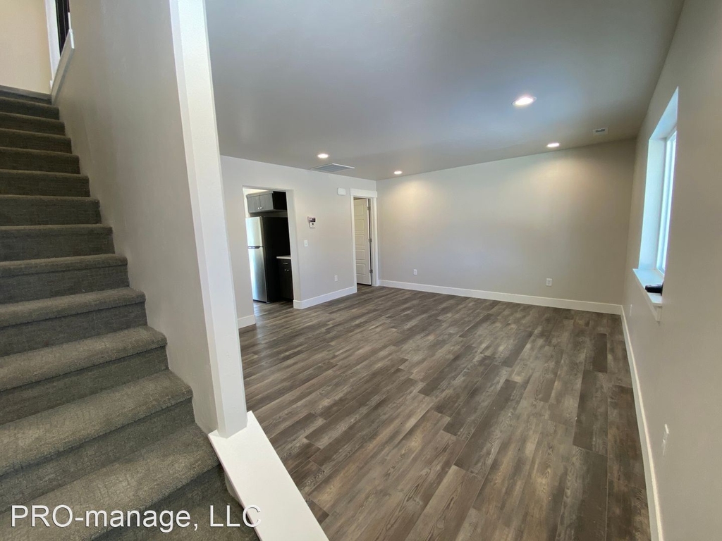 881 Iona St. - Photo 1