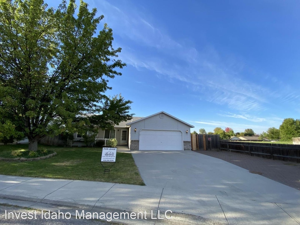 9167 W Mediterranean Dr - Photo 0