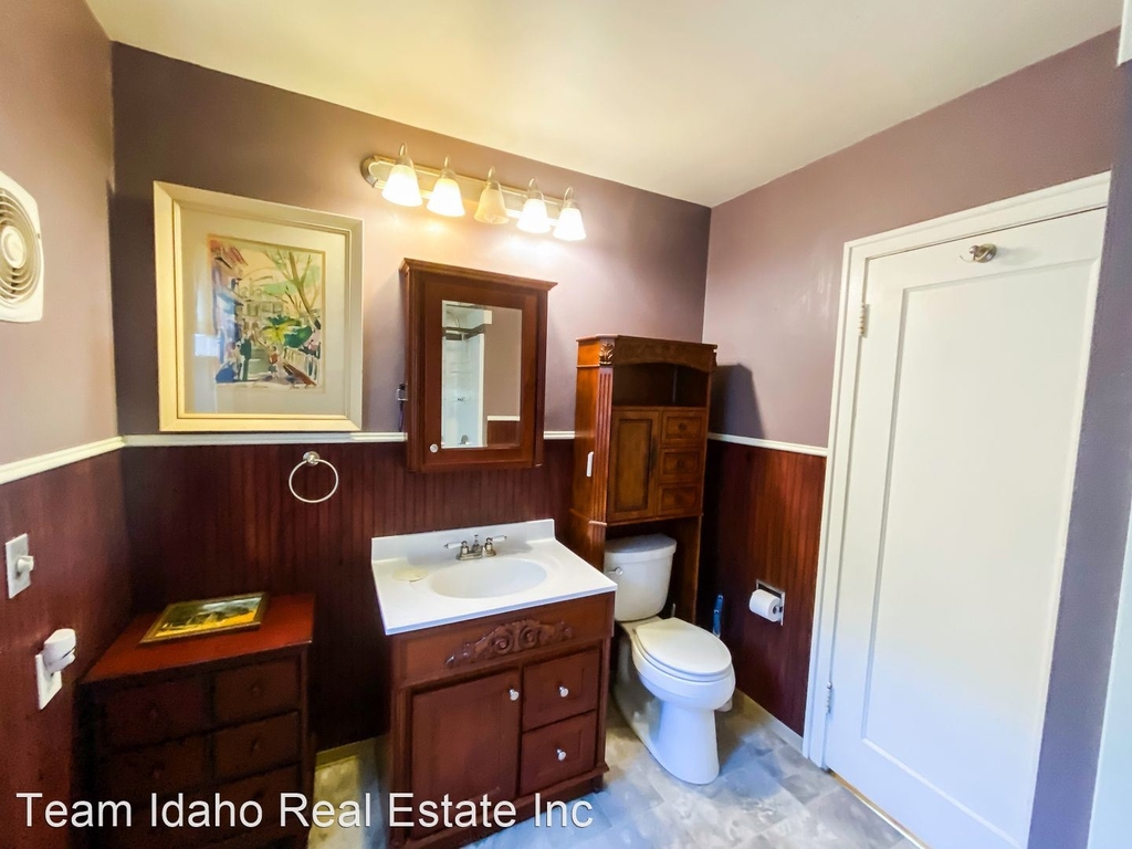 1041 N Almon - Photo 13