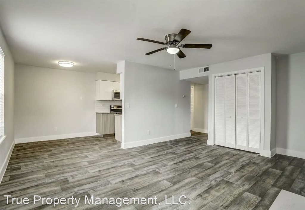 11141 Springhollow Rd. - Photo 15