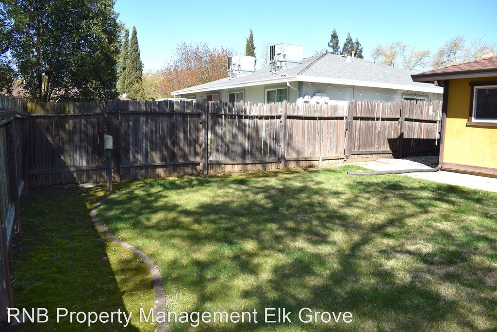 8942 El Mirador Drive - Photo 4