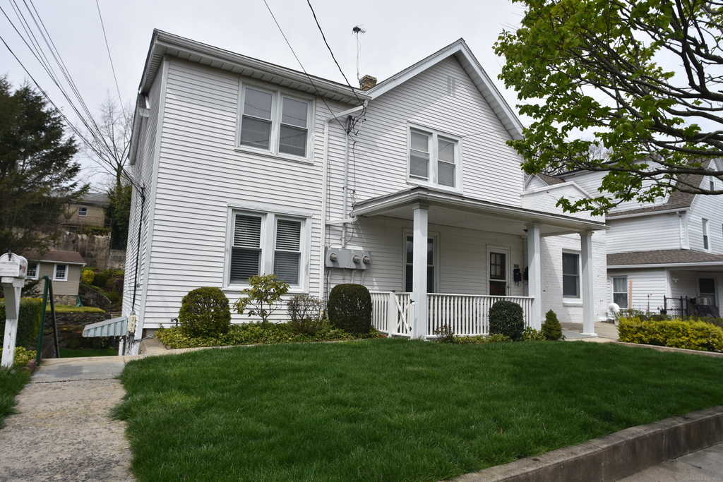 244 Davis Avenue - Photo 0