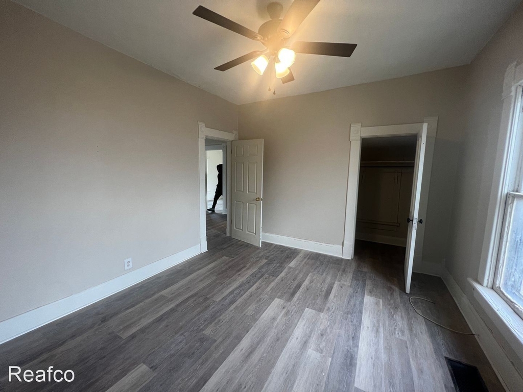 1646 Briarwood Ave - Photo 2