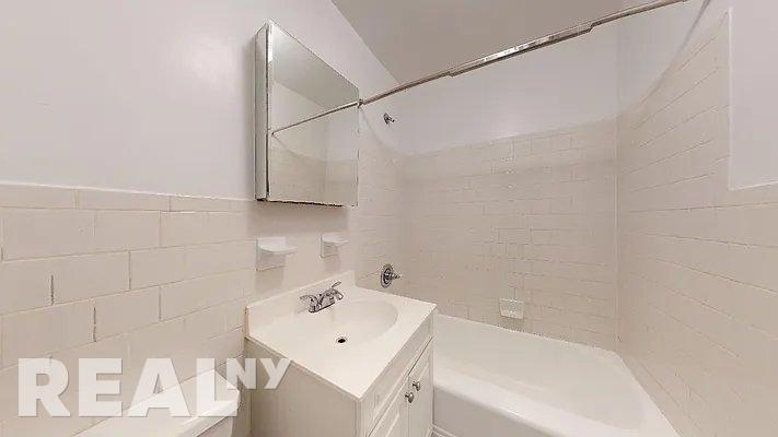 711 Second Avenue - Photo 9