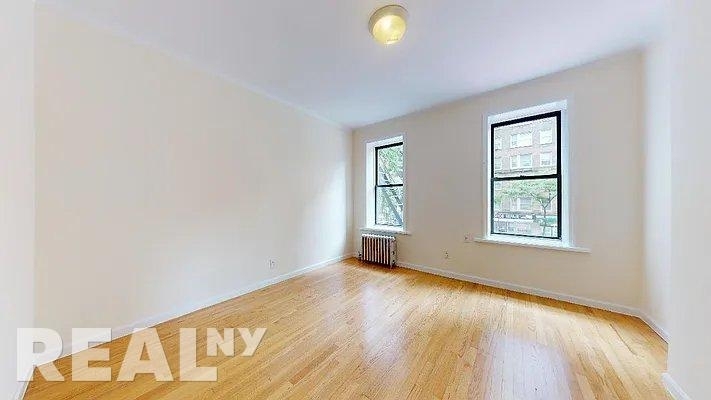 711 Second Avenue - Photo 4