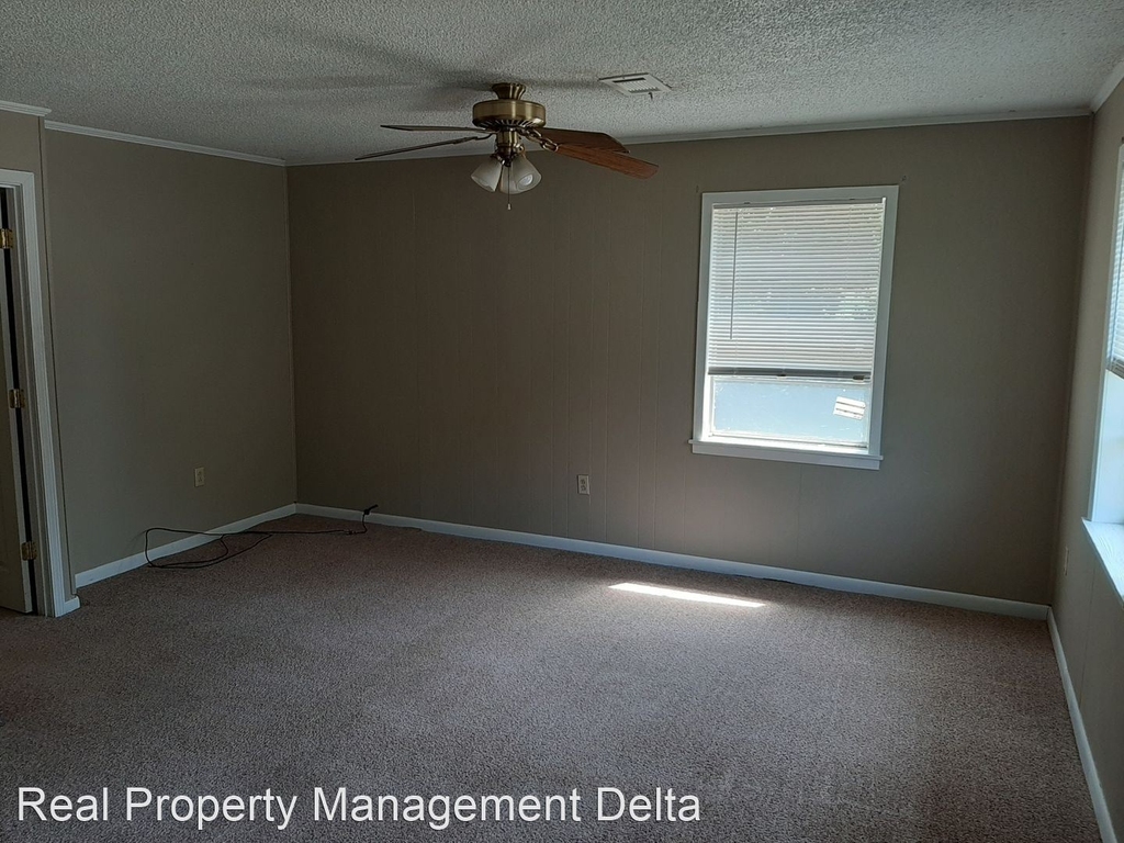 1116 Booth Rd. Unit 1 - Photo 2