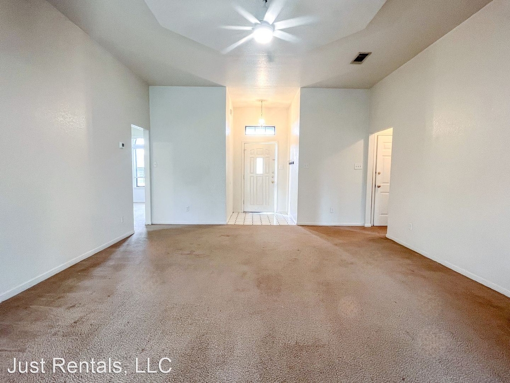 3801 Lone Oak Dr. - Photo 2